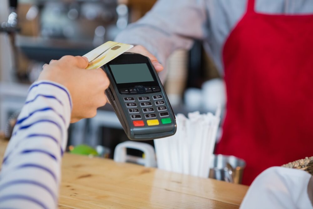 飲食店でクレジットカード決済を導入すべき理由